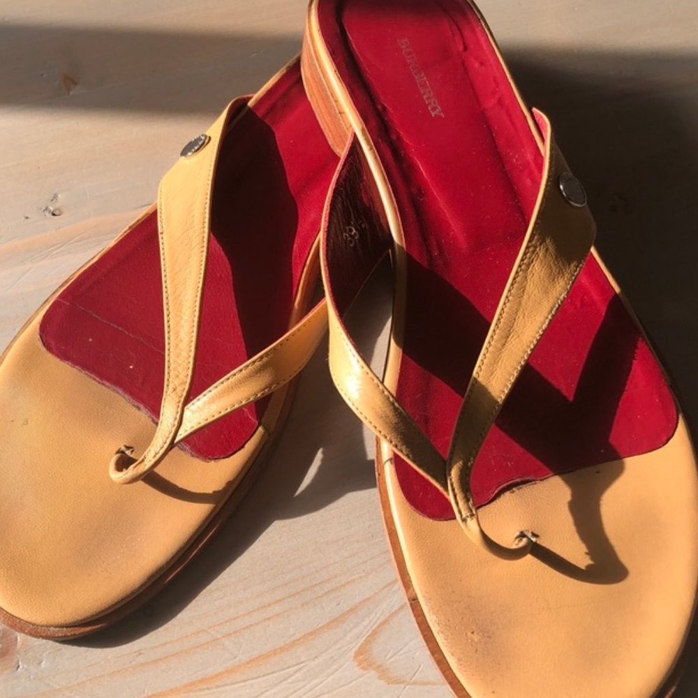 Burberry Beige Leather Thong Women's Sandals